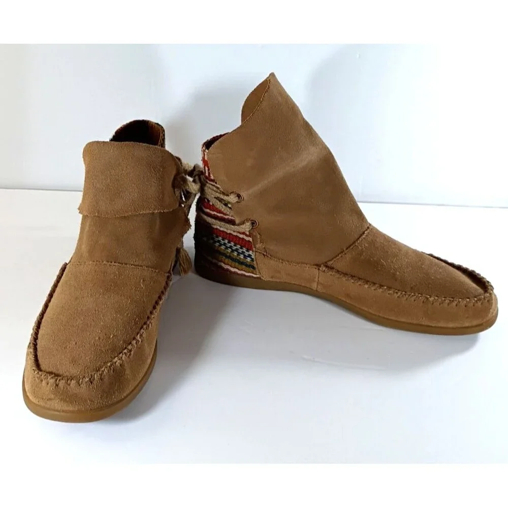 Sanuk Julep Women's Brown Suede Ankle Boots Knit Side Panel Size 6 Comfort